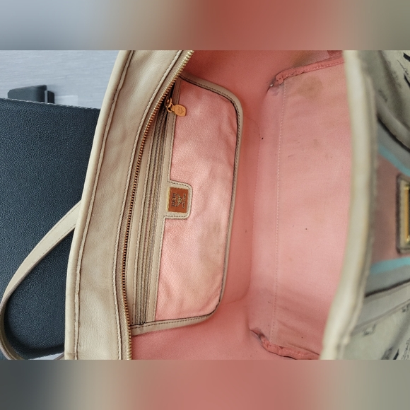 MCM Ltd. Ed.  Cream and peach Visetos Zippered Tote - Picture 9 of 13